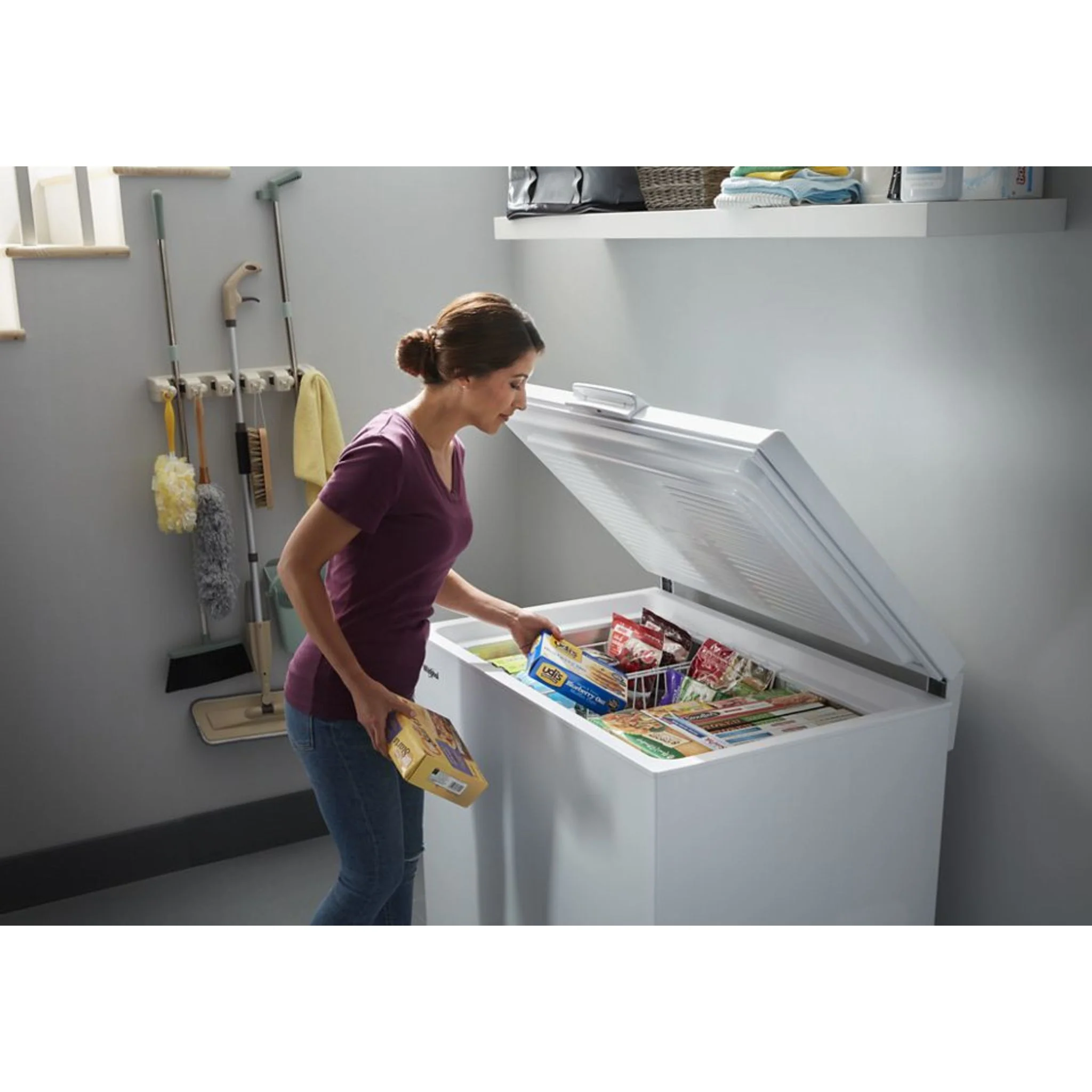 Whirlpool 9 cu. ft. Convertible Freezer to Refrigerator with Baskets (WZC3209LW) - Image 17