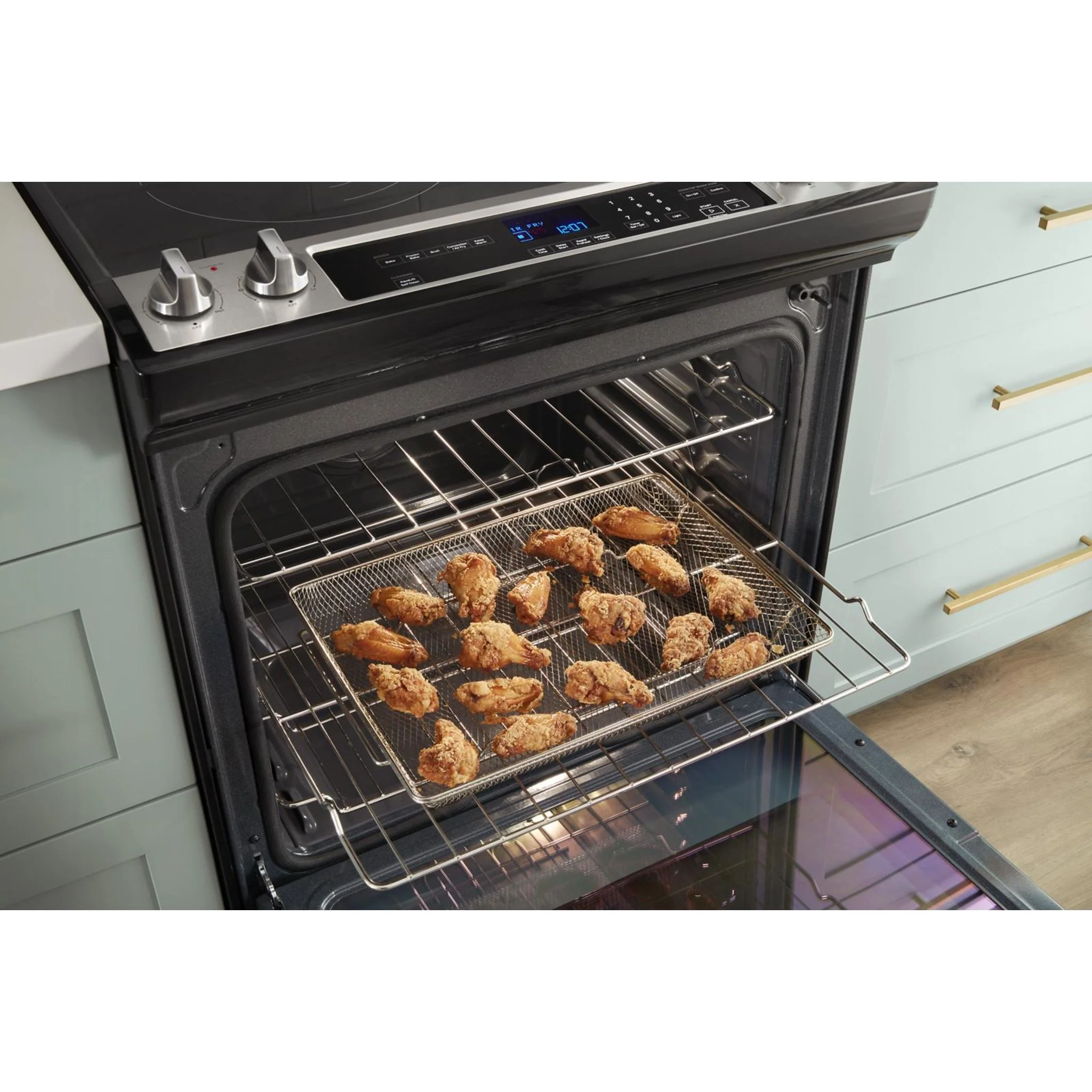 Whirlpool 5.3 cu. ft. Electric 5-in-1 Air Fry Oven (YWFE550S0LB) - Image 21