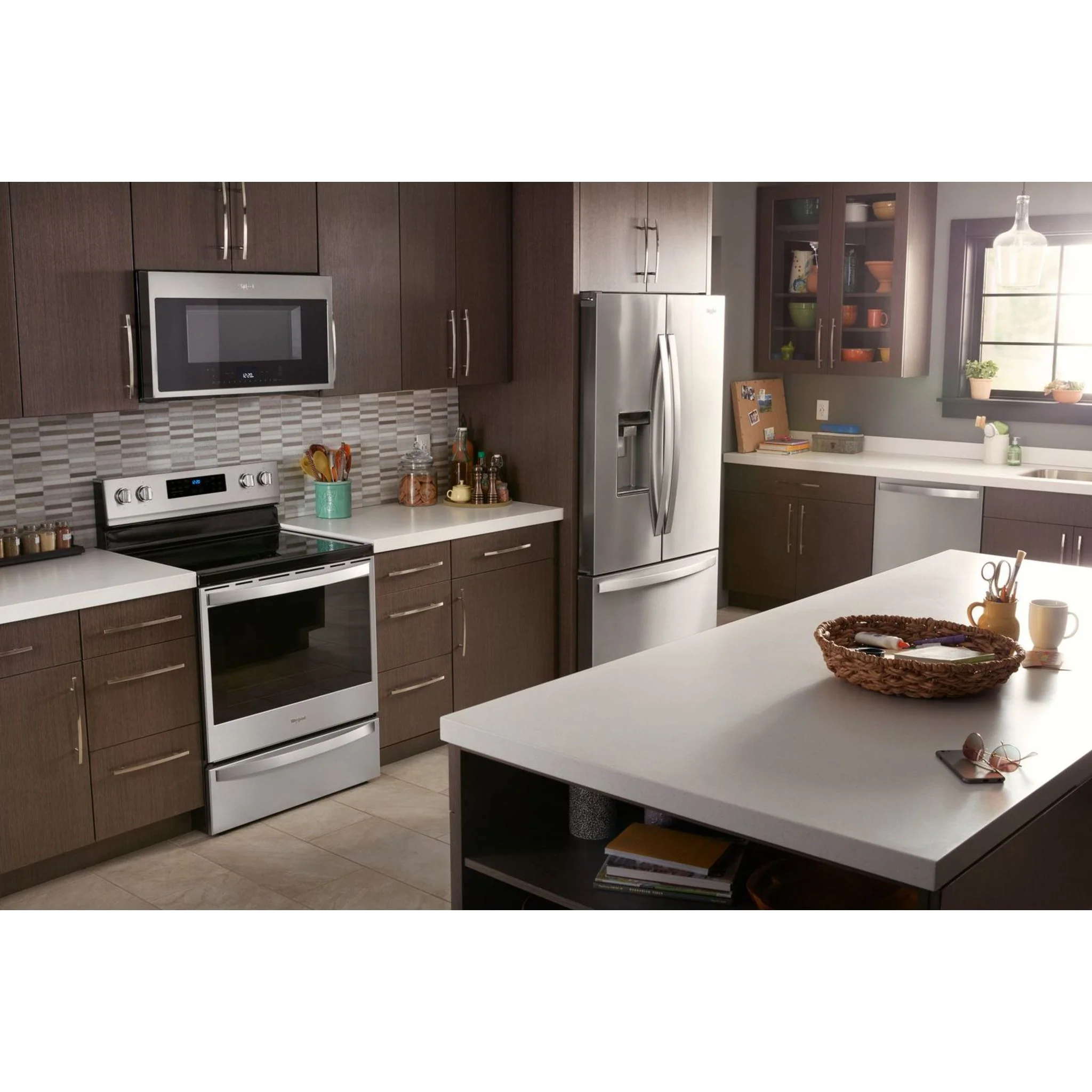 Whirlpool 36" Wide Counter Depth French Door Refrigerator - 24 cu. ft. (WRF954CIHZ) - Image 21