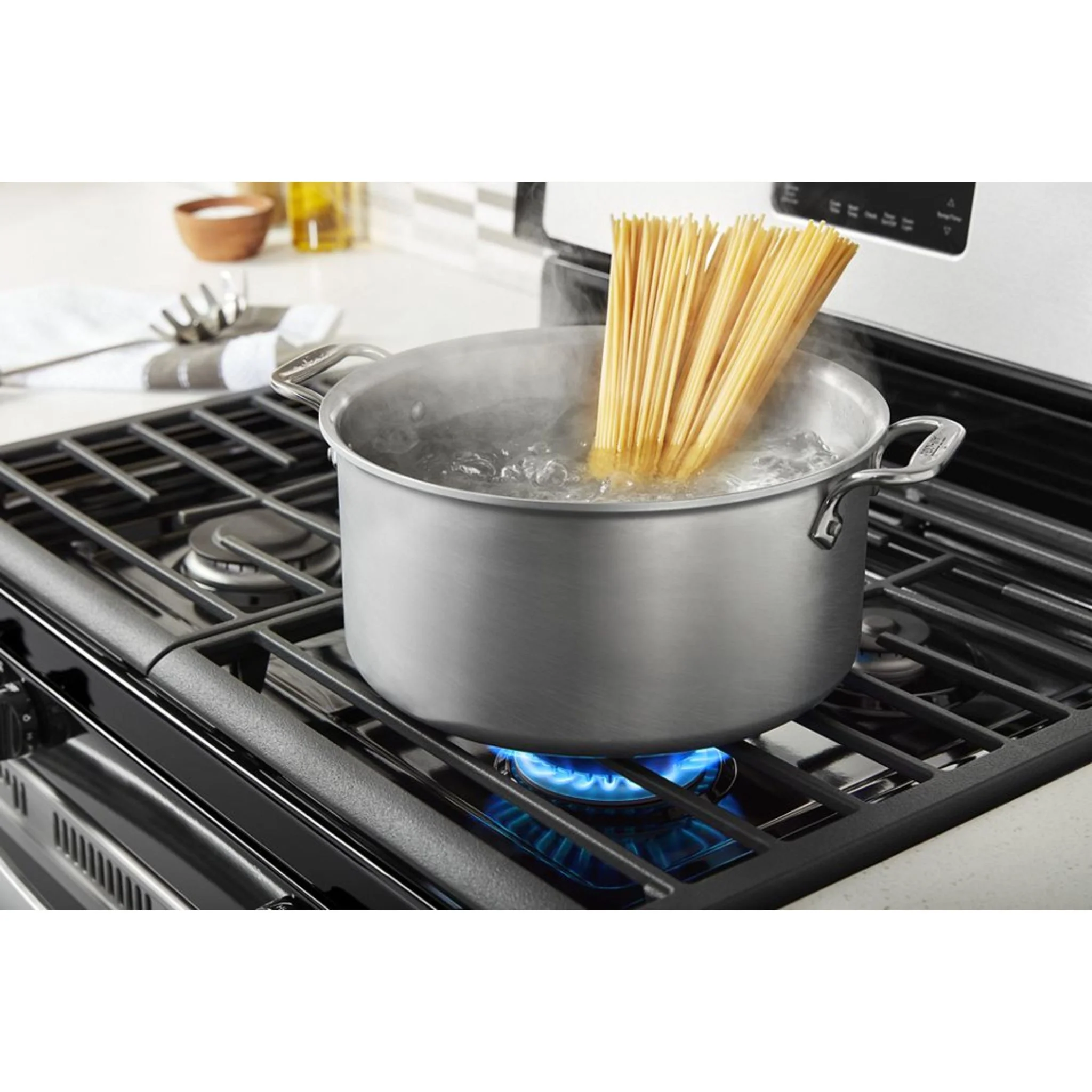 Whirlpool 5.0 cu. ft. gas range with SpeedHeat burner (WFG515S0JS) - Image 20