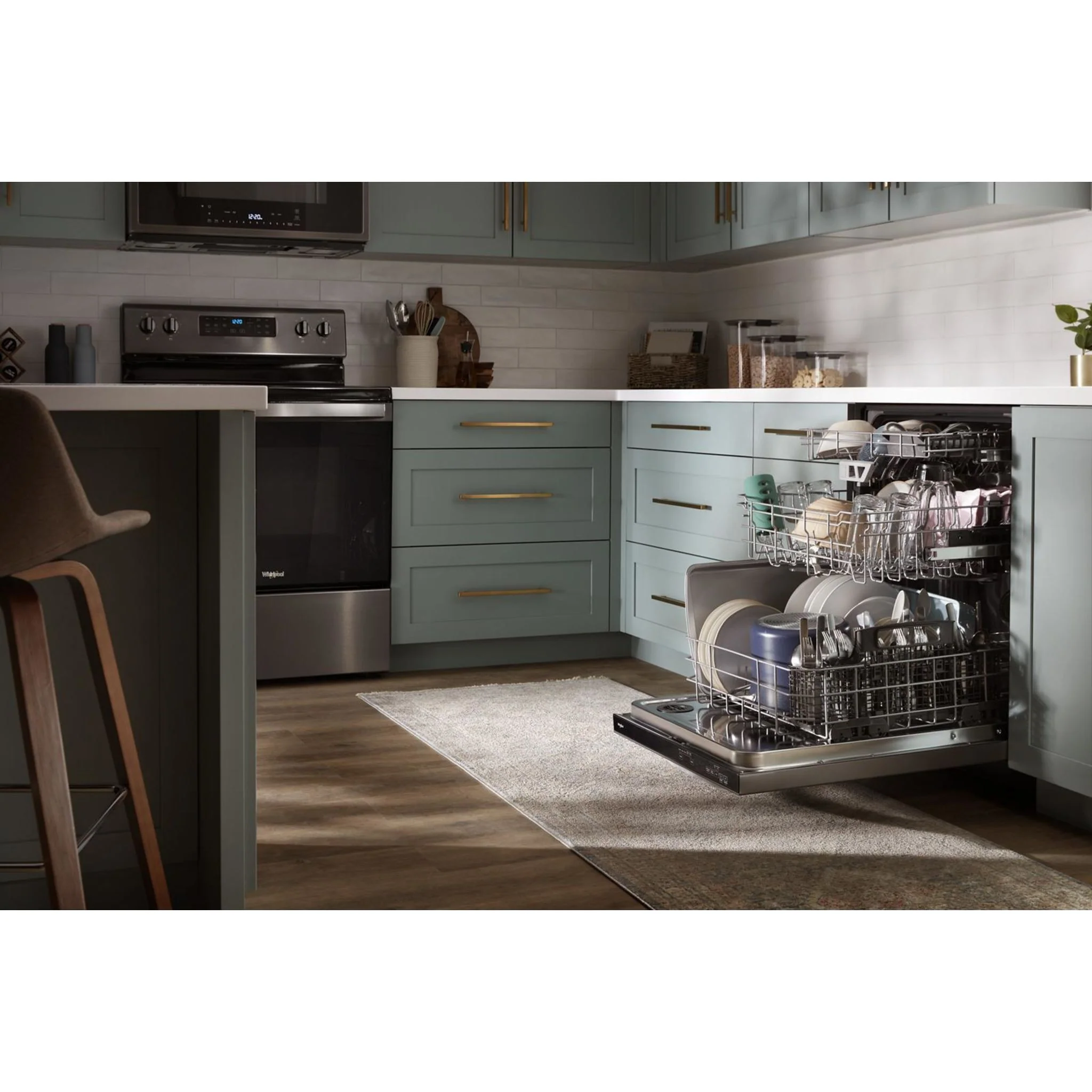 Whirlpool 5.8 cu. ft. Freestanding Gas Range with Frozen Bake Technology (WFG775H0HV) - Image 8