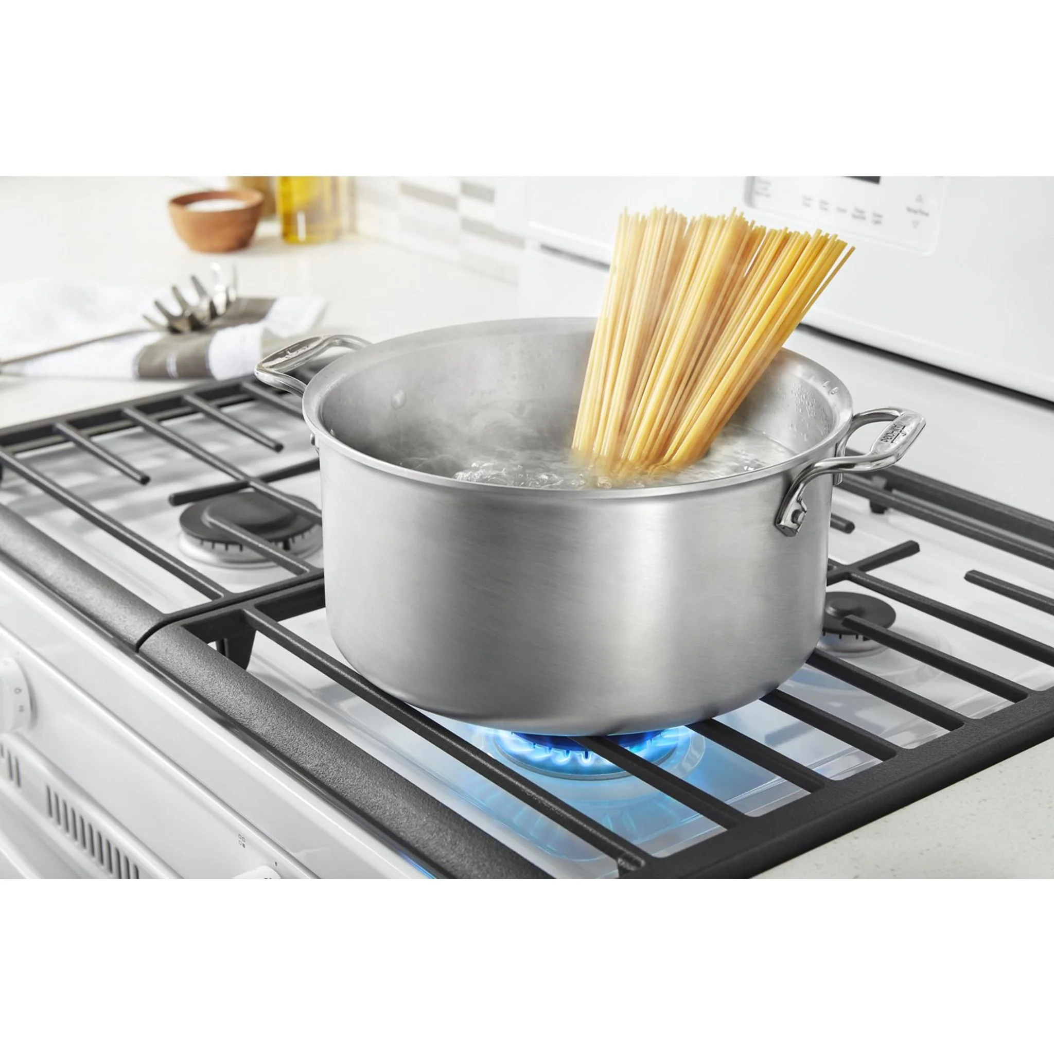 Whirlpool 5.0 cu. ft. gas range with SpeedHeat burner (WFG515S0JW) - Image 23