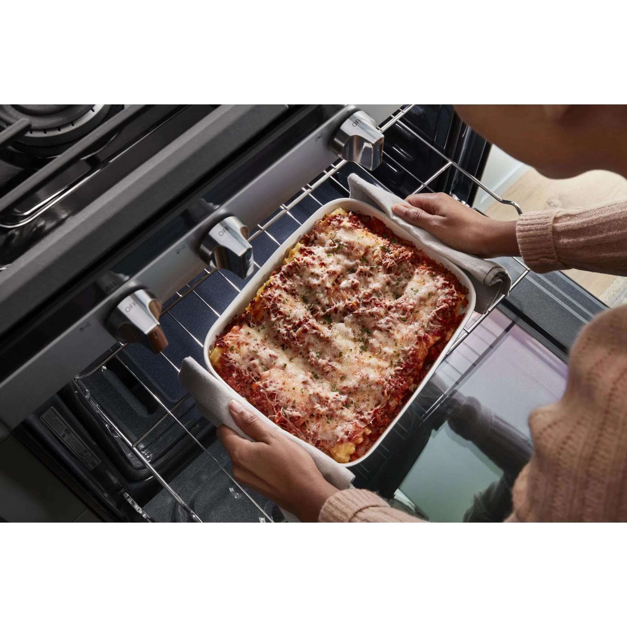 Whirlpool 5.0 cu. ft. Gas 5-in-1 Air Fry Oven (WFG550S0LZ) - Image 45