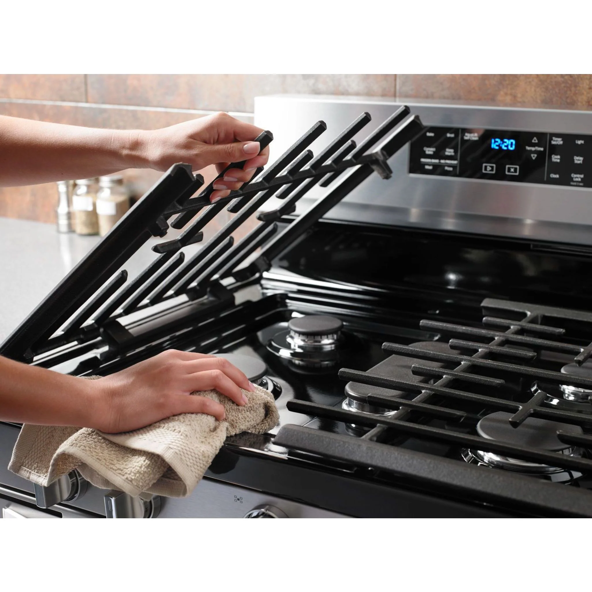 Whirlpool 5.8 cu. ft. Freestanding Gas Range with Frozen Bake Technology (WFG775H0HZ) - Image 19