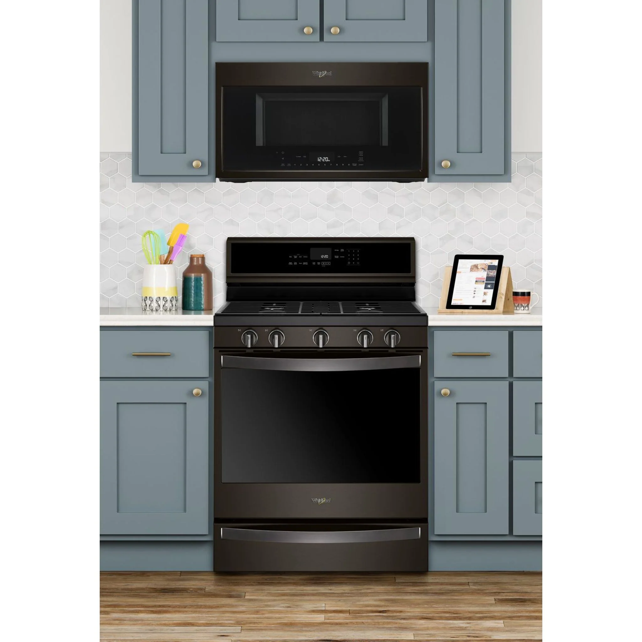 Whirlpool 5.8 cu. ft. Smart Freestanding Gas Range with EZ-2-Lift Grates (WFG975H0HV) - Image 6