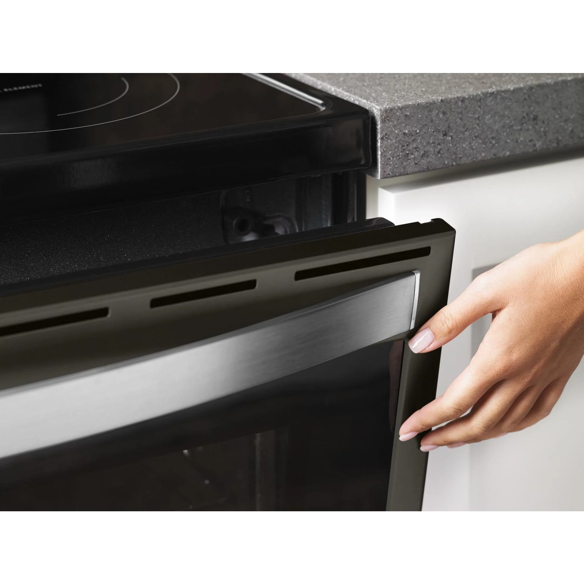 Whirlpool 6.4 cu. ft. Smart Freestanding Electric Range with Frozen Bake Technology (YWFE975H0HV) - Image 14