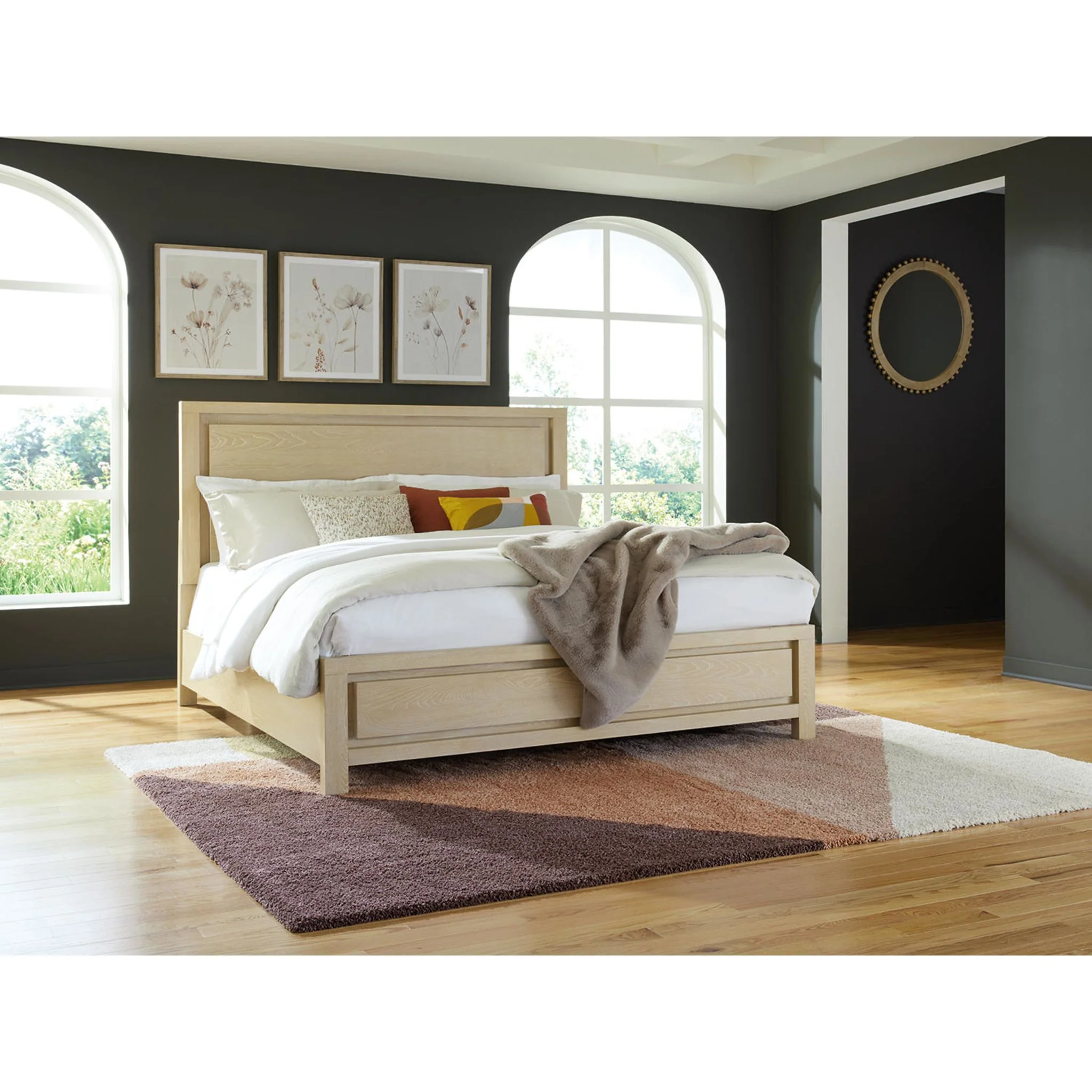Whittgate-Exclusive King Panel Bed - Image 2
