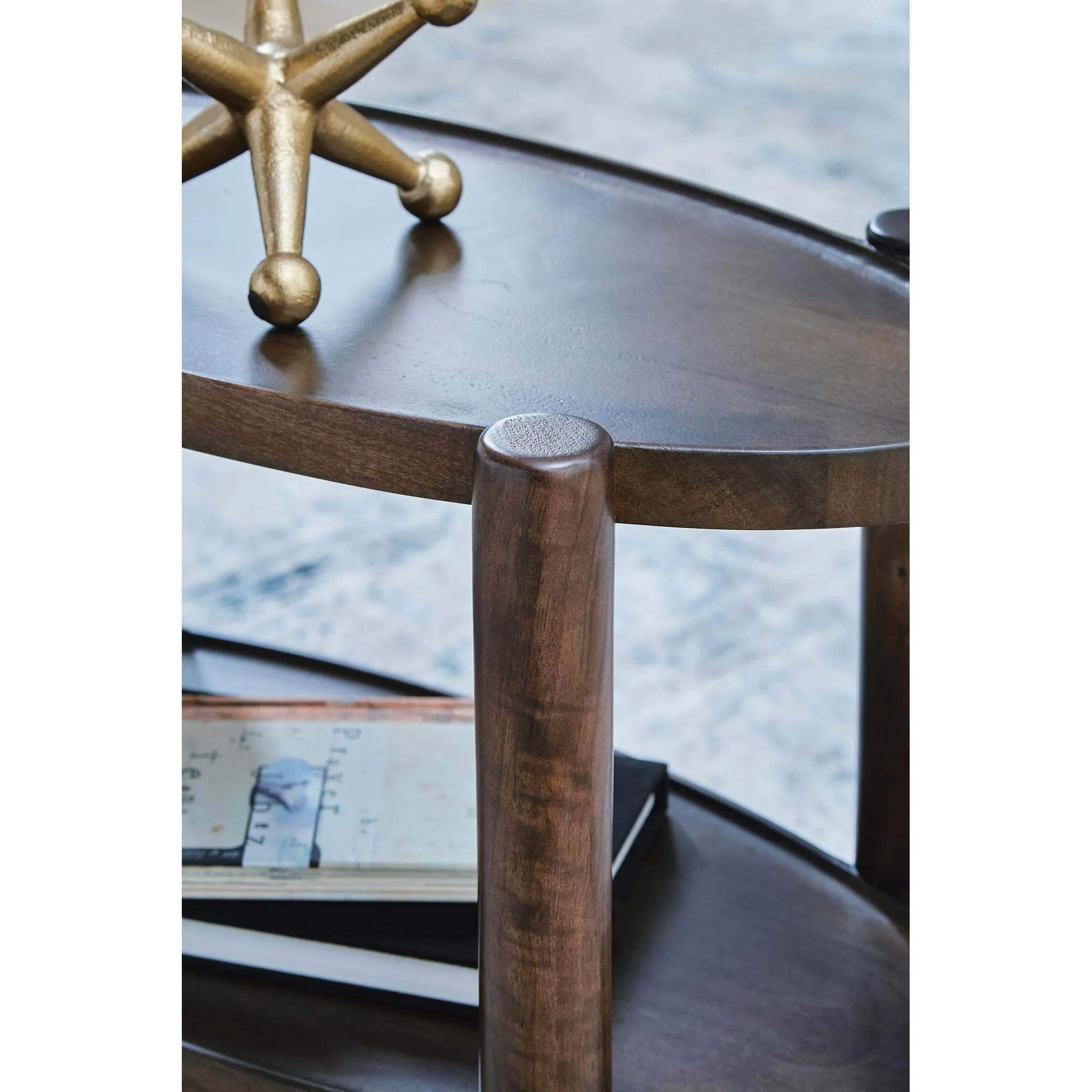 Wiattbury Accent Table - Image 7