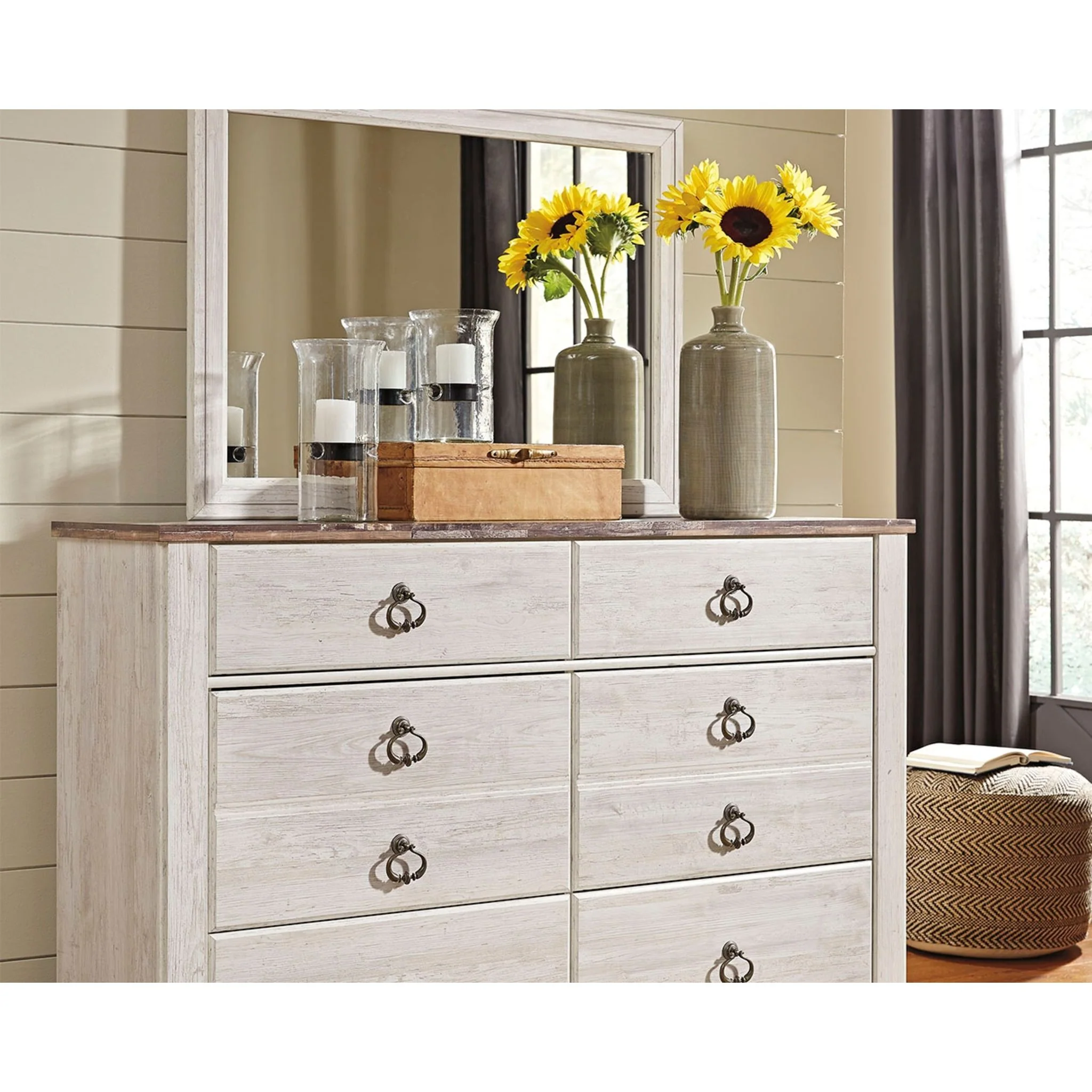 Willowton Dresser and Mirror - Image 7