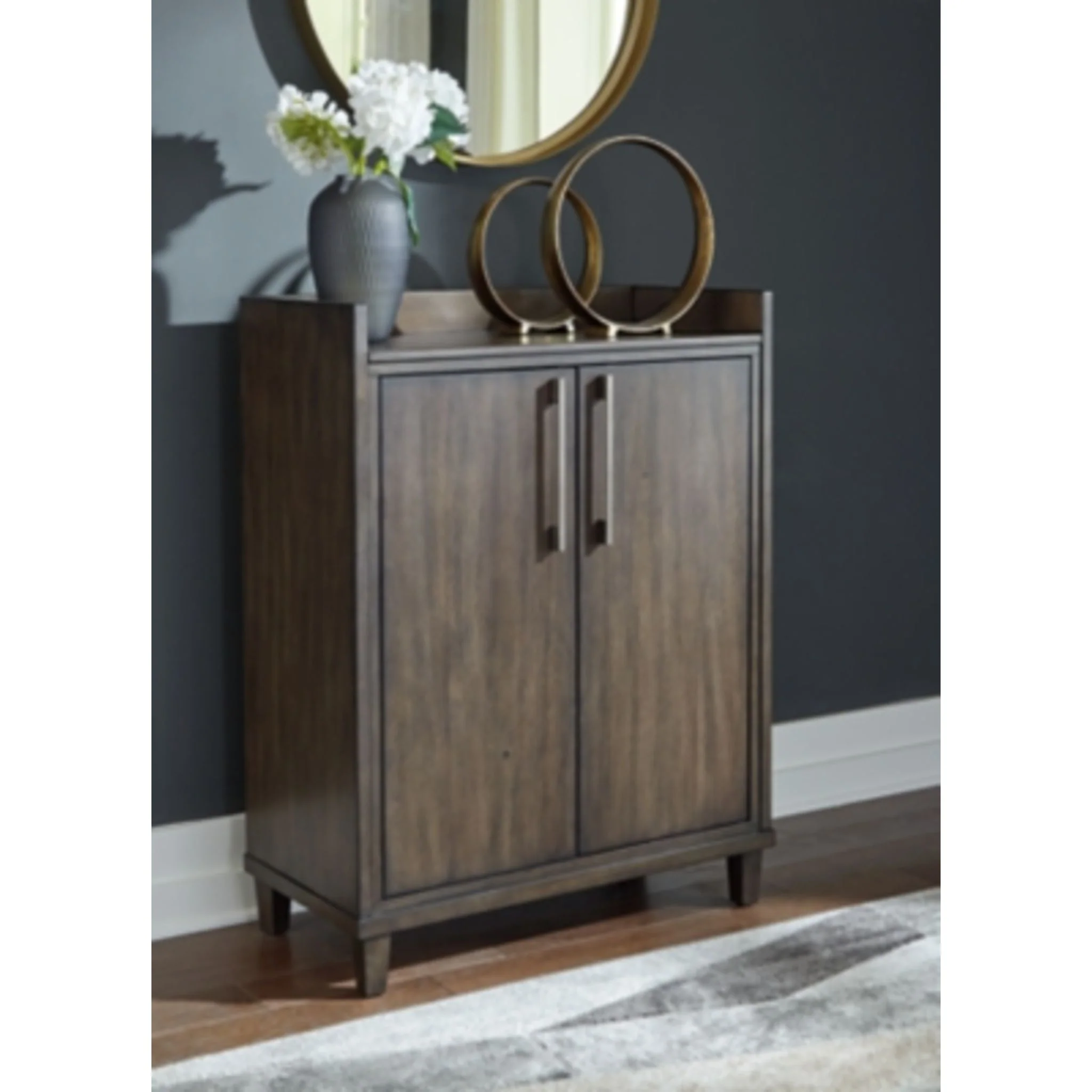 Wittland Bar Cabinet - Image 8