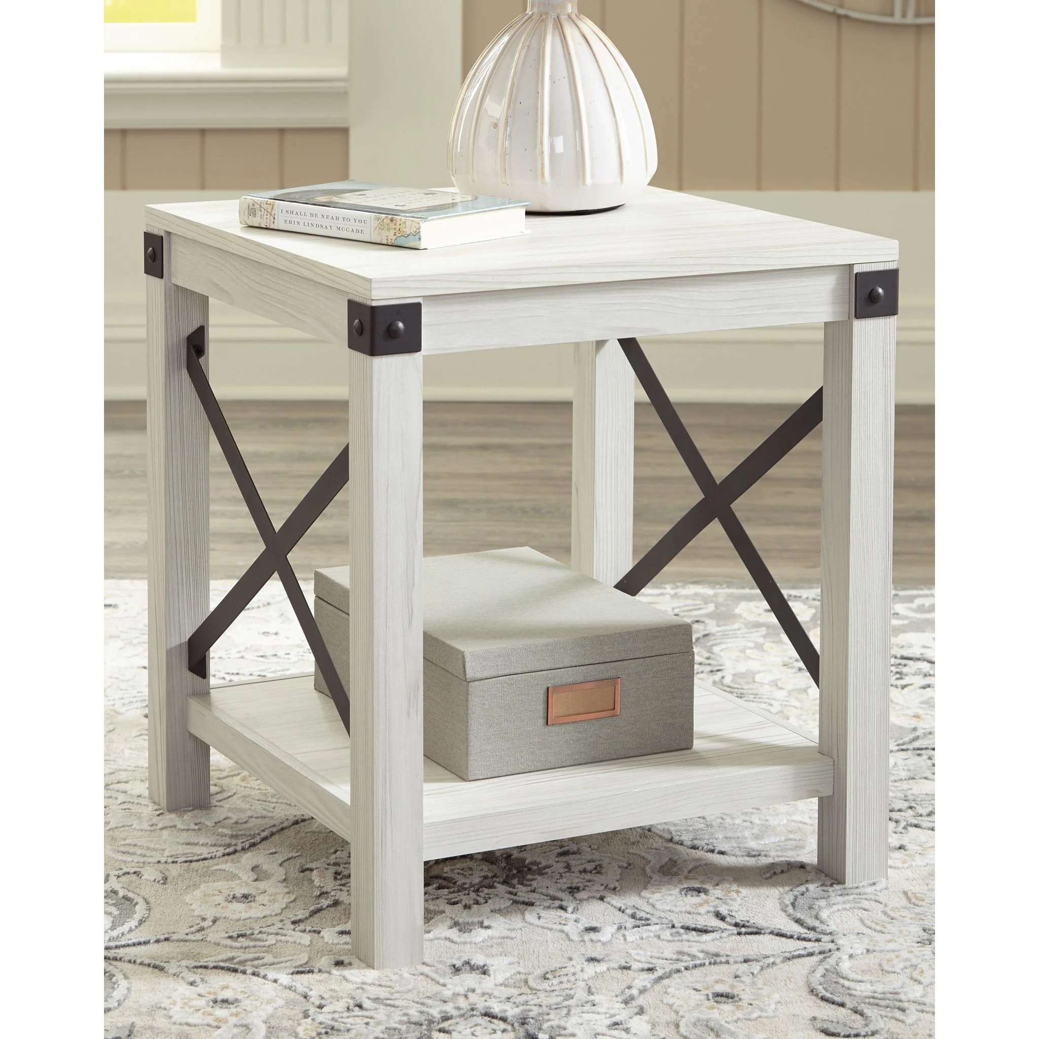 Bayflynn Square End Table - Image 5
