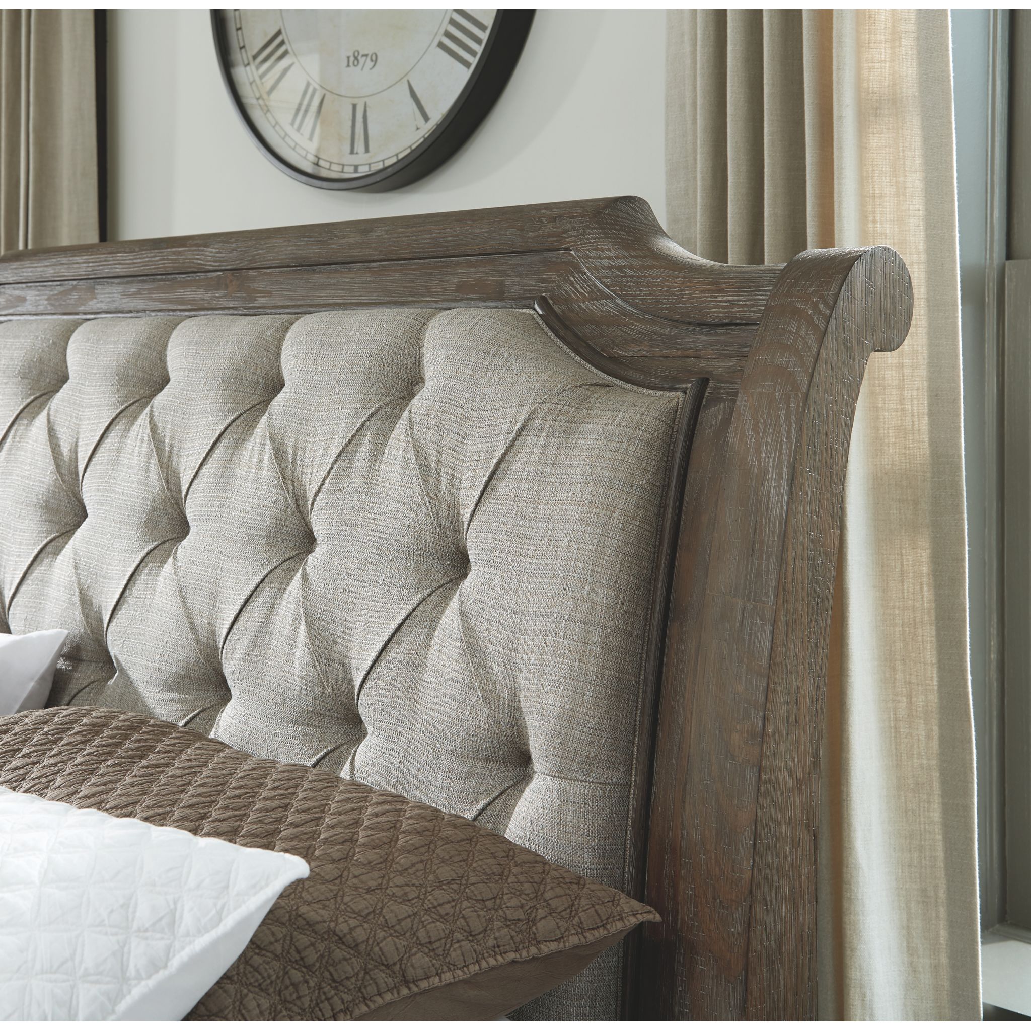 Wyndahl 3 Piece King Upholstered Bed - Image 7