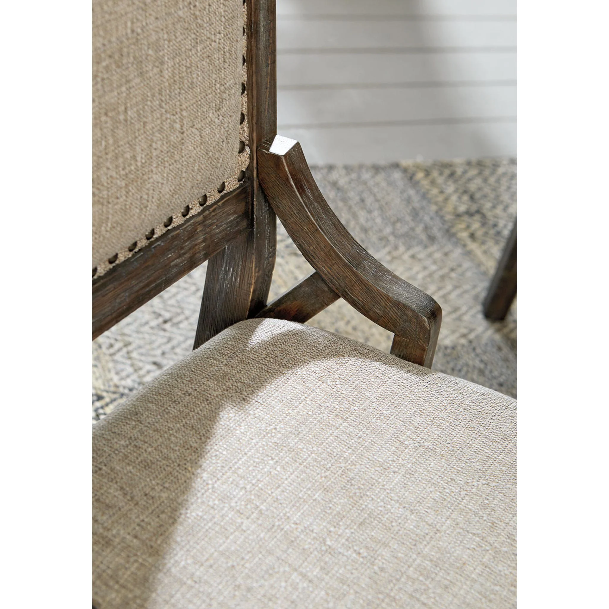 Wyndahl Dining Set - Image 11