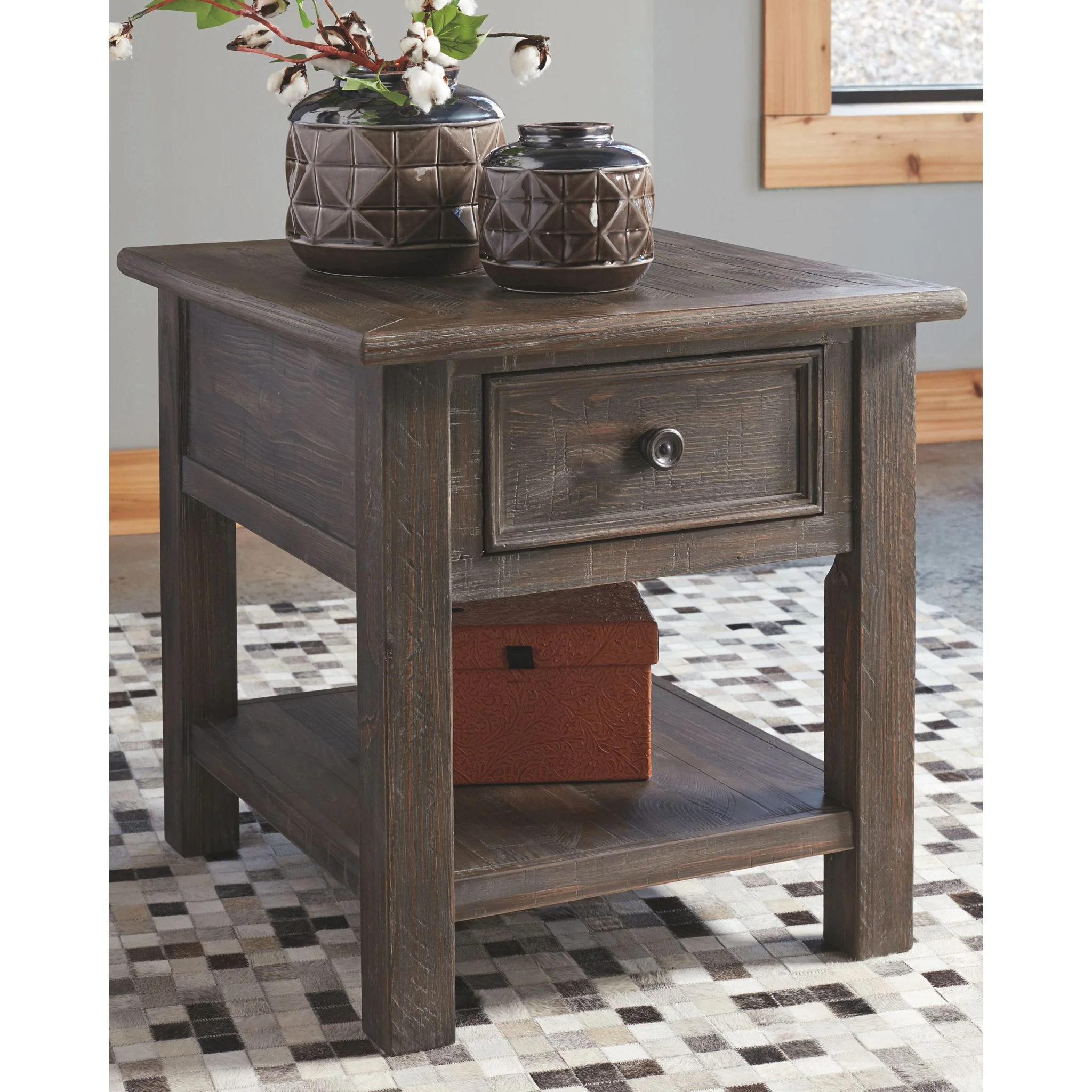 Wyndahl Rectangle End Table - Image 2