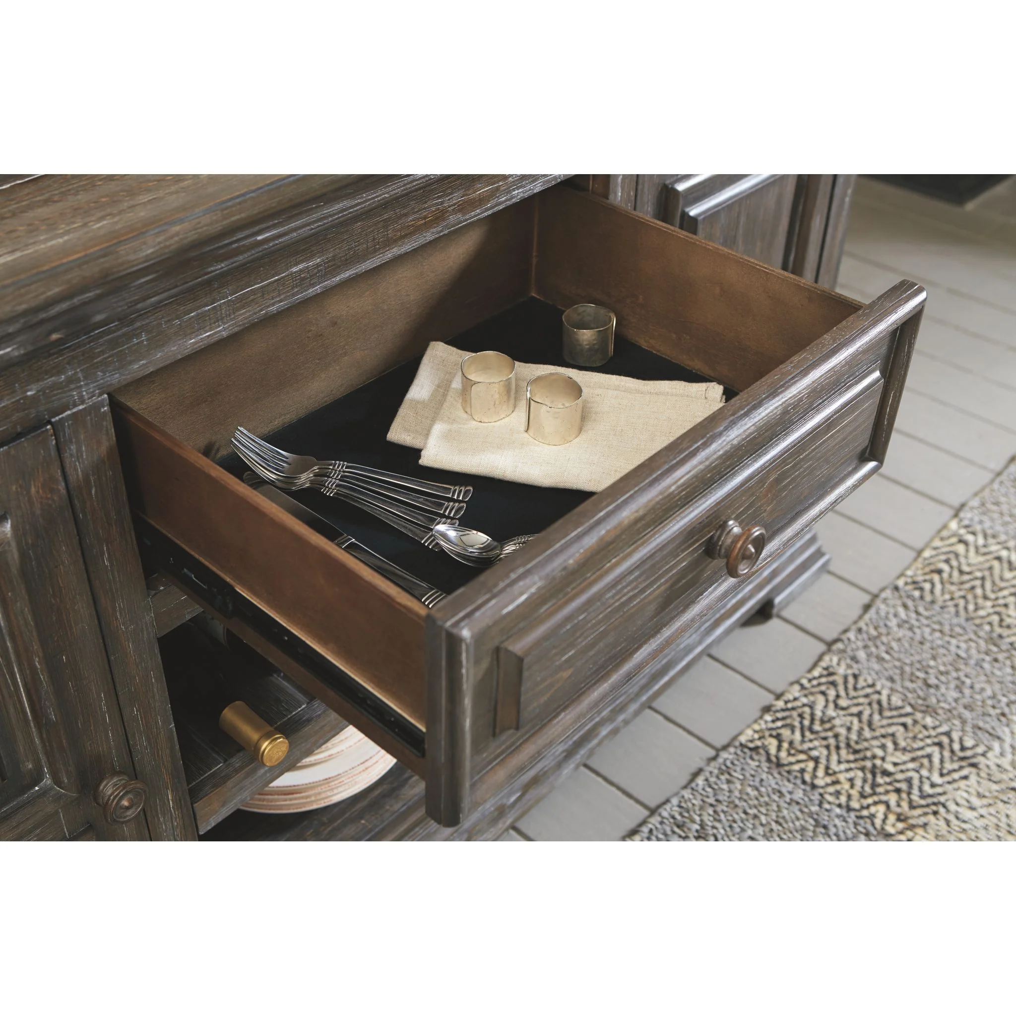 Wyndahl Dining Server - Image 6