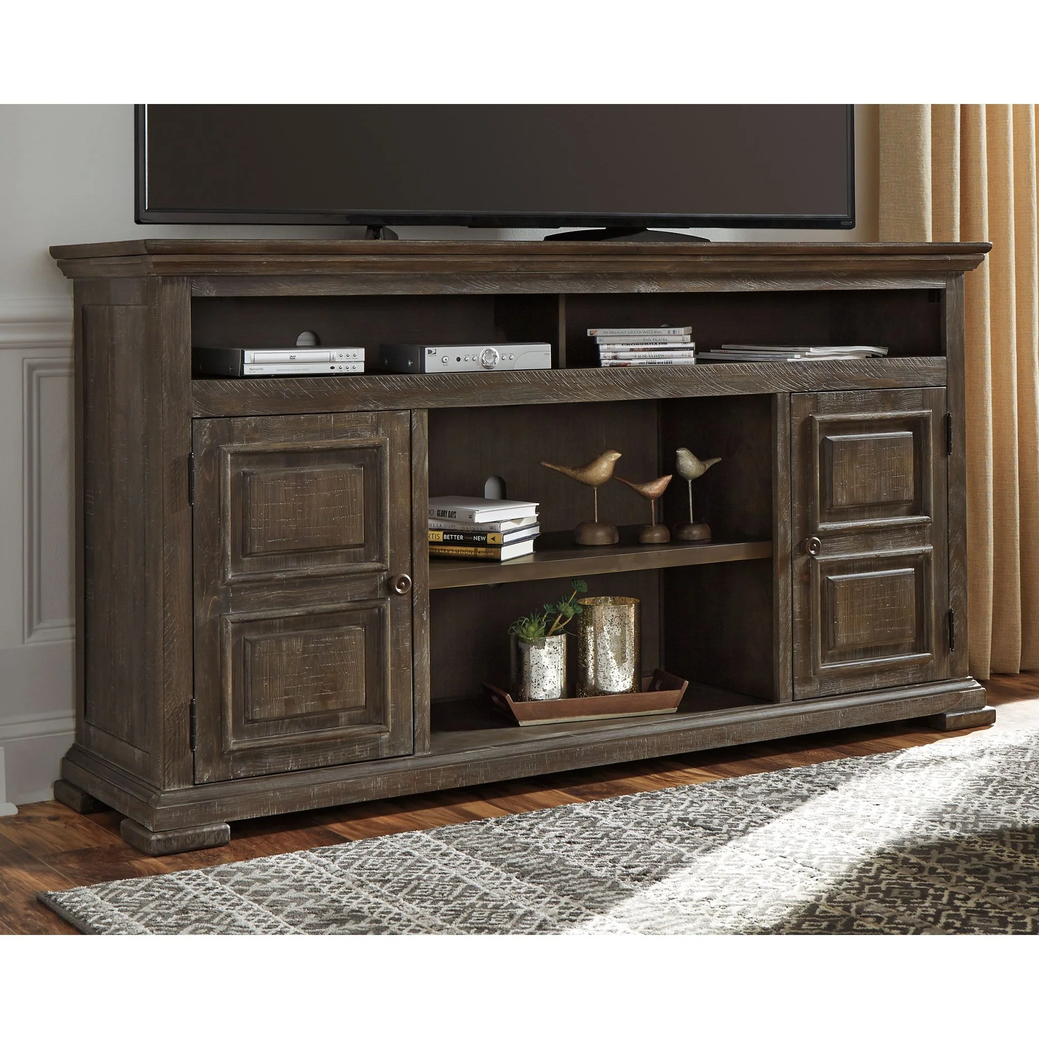 Wyndahl TV Stand - Image 2