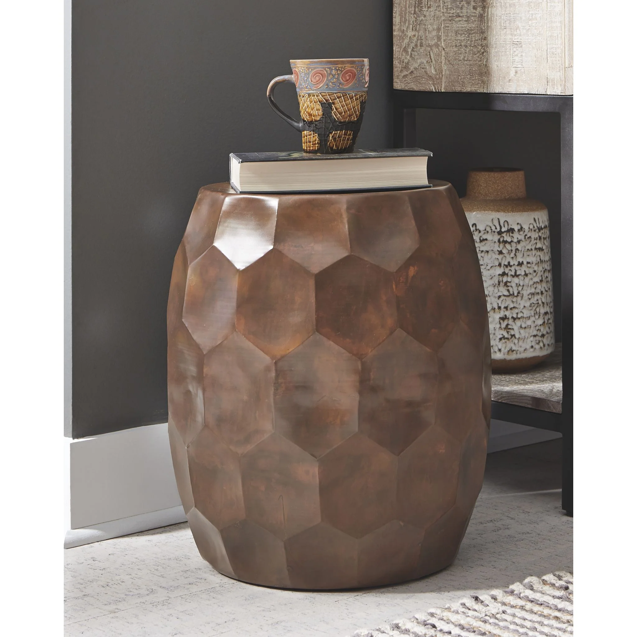 Wynlow Stool - Image 2