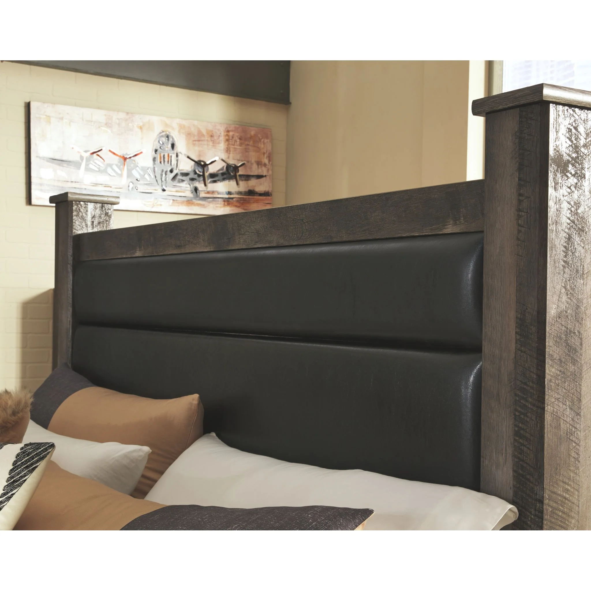 Wynnlow 3 Piece Poster Bed - Image 3