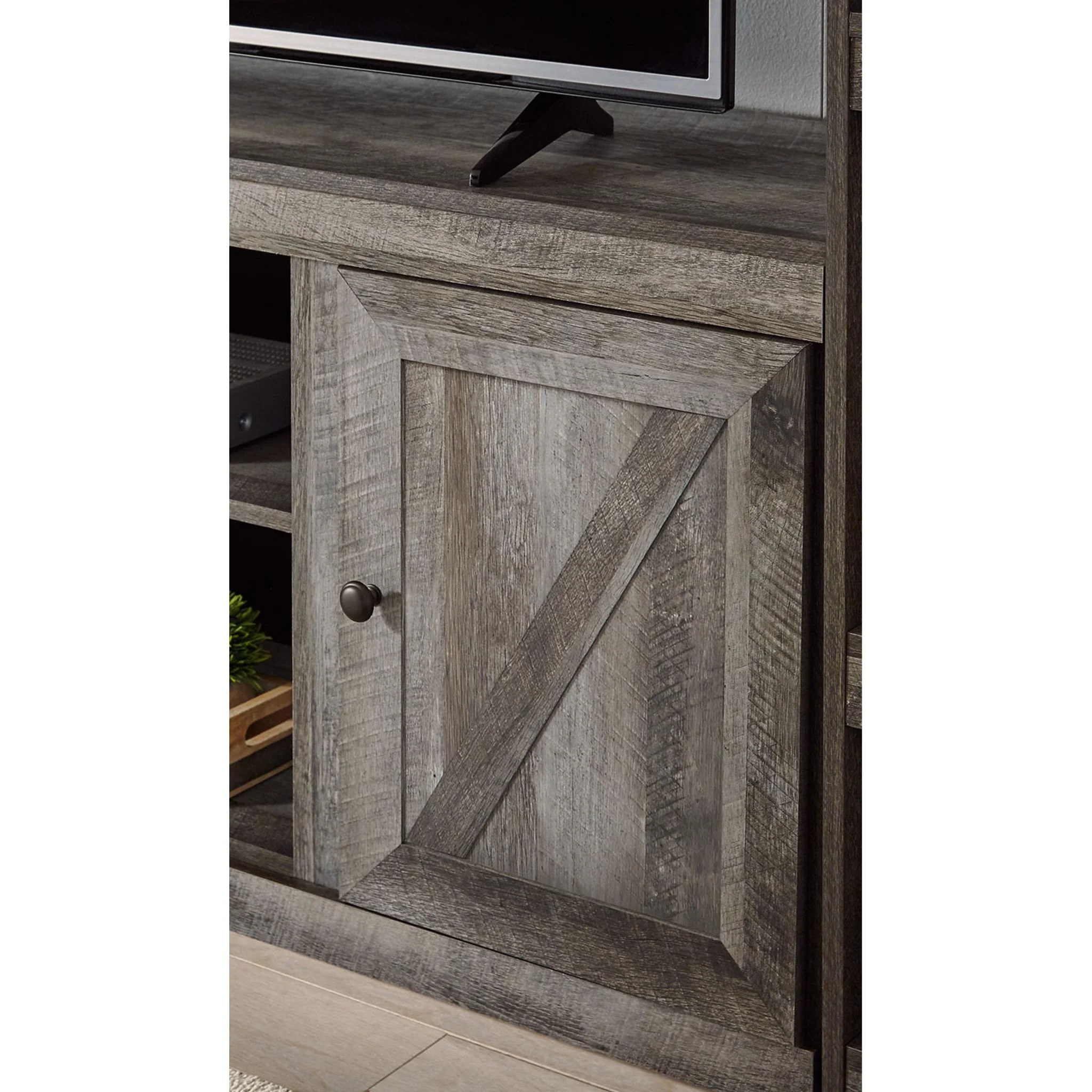 Wynnlow 4 Piece Entertainment Unit - Image 3