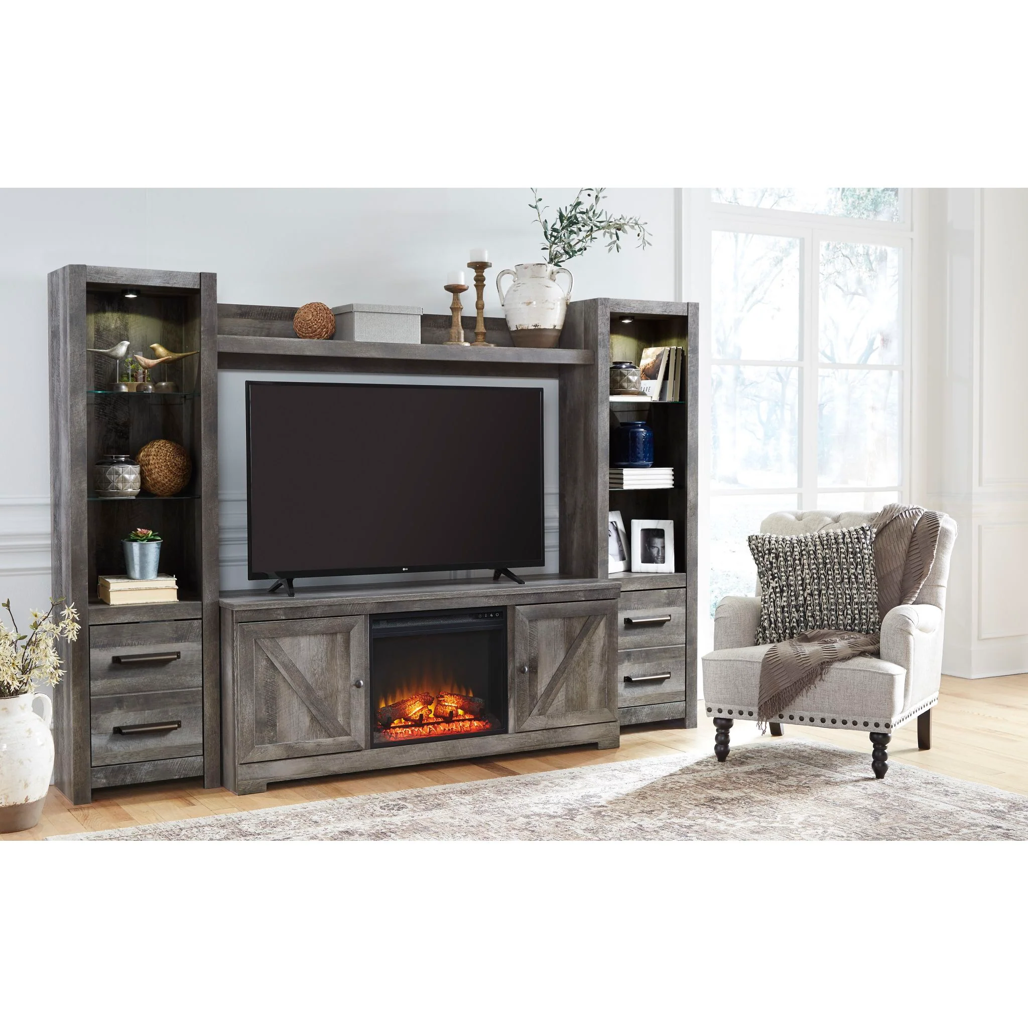 Wynnlow Entertainment Unit with Fireplace - Image 2