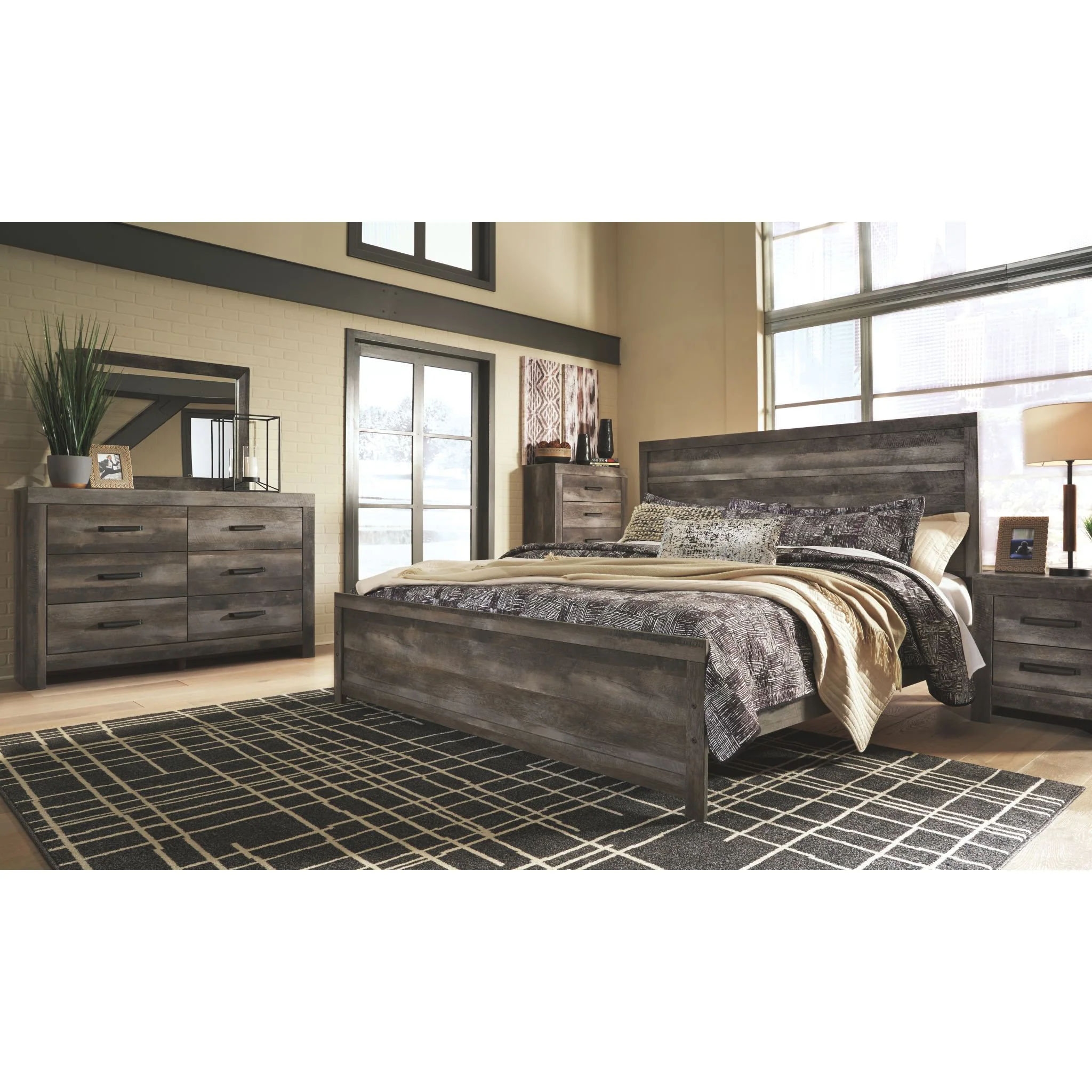 Wynnlow Panel Bed - Image 13