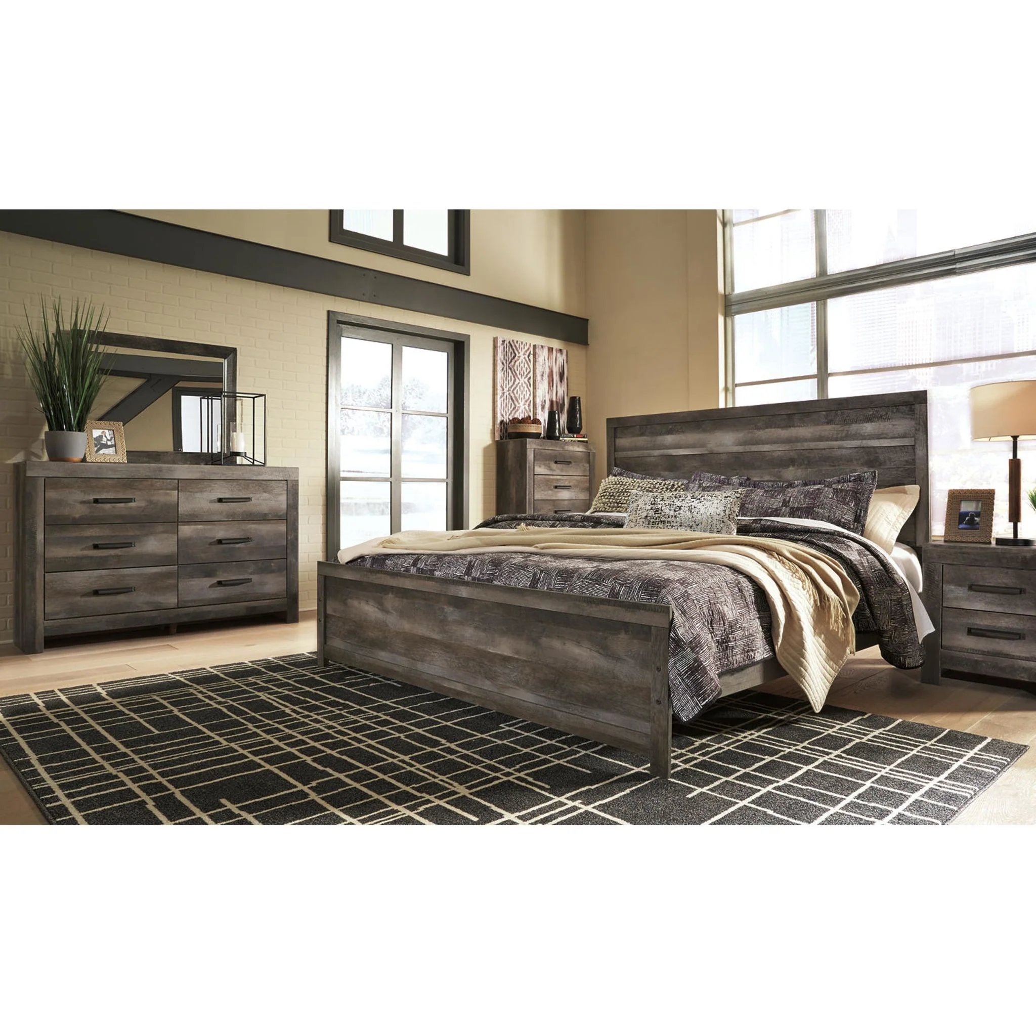 Wynnlow Panel Bed - Image 25