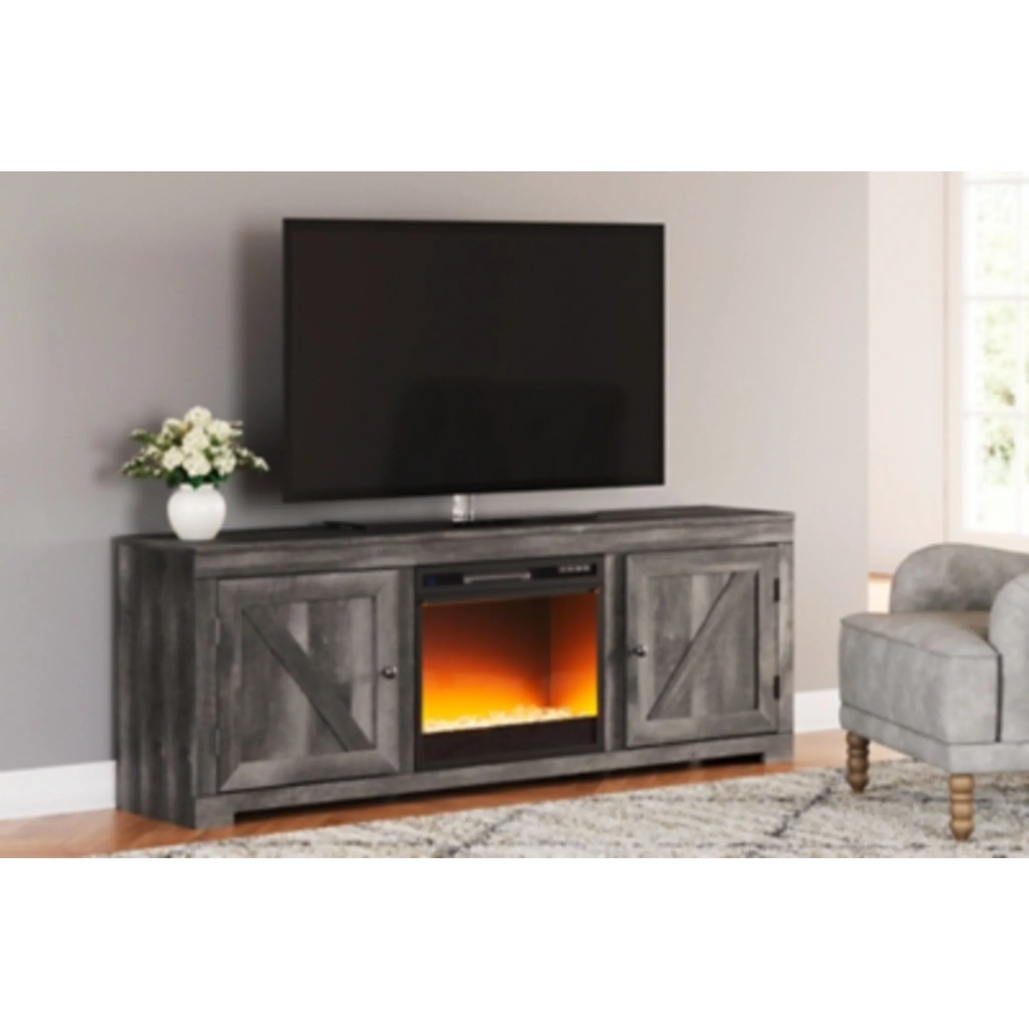 Wynnlow TV Stand - Image 2