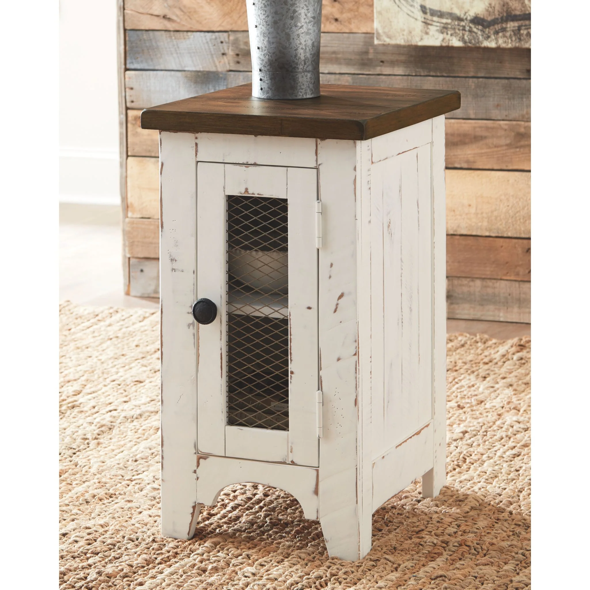 Wystfield Chairside End Table - Image 2