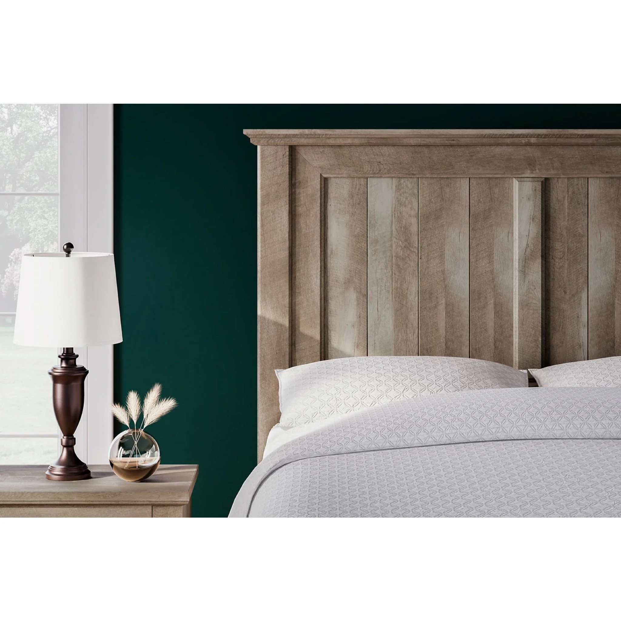Yarbeck 5 Piece Panel Bedroom - Image 16