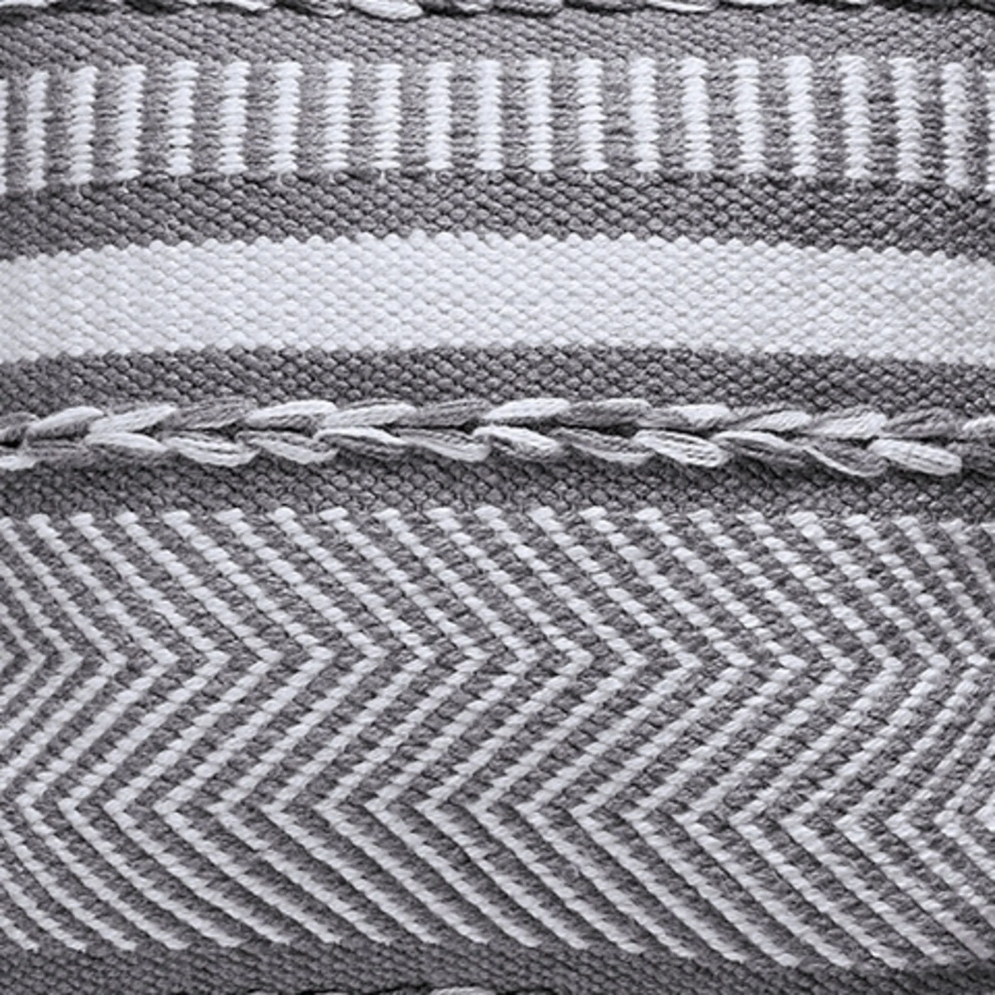 Yarnley Accent Pillow - Image 5