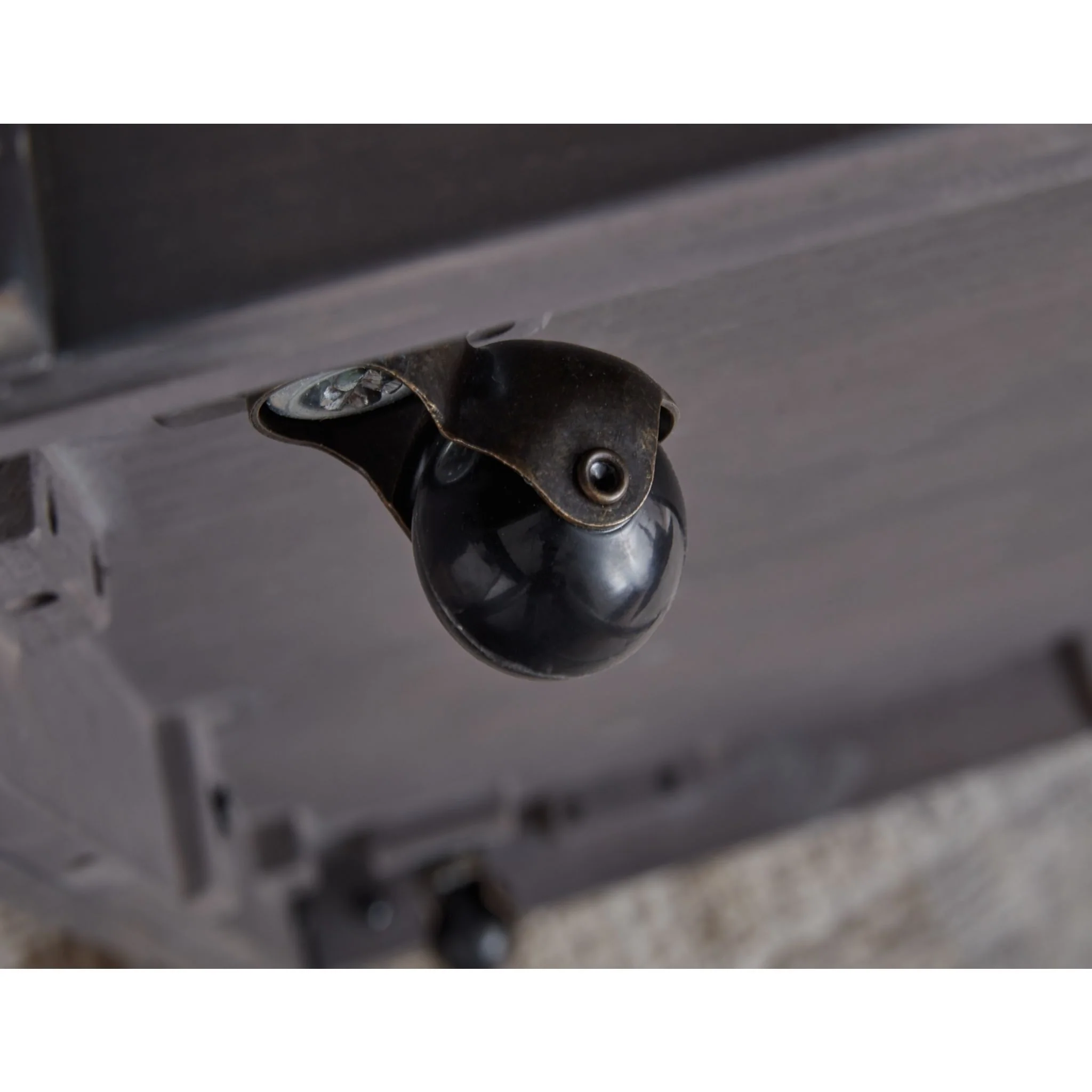 Yellink Coffee Table - Image 5