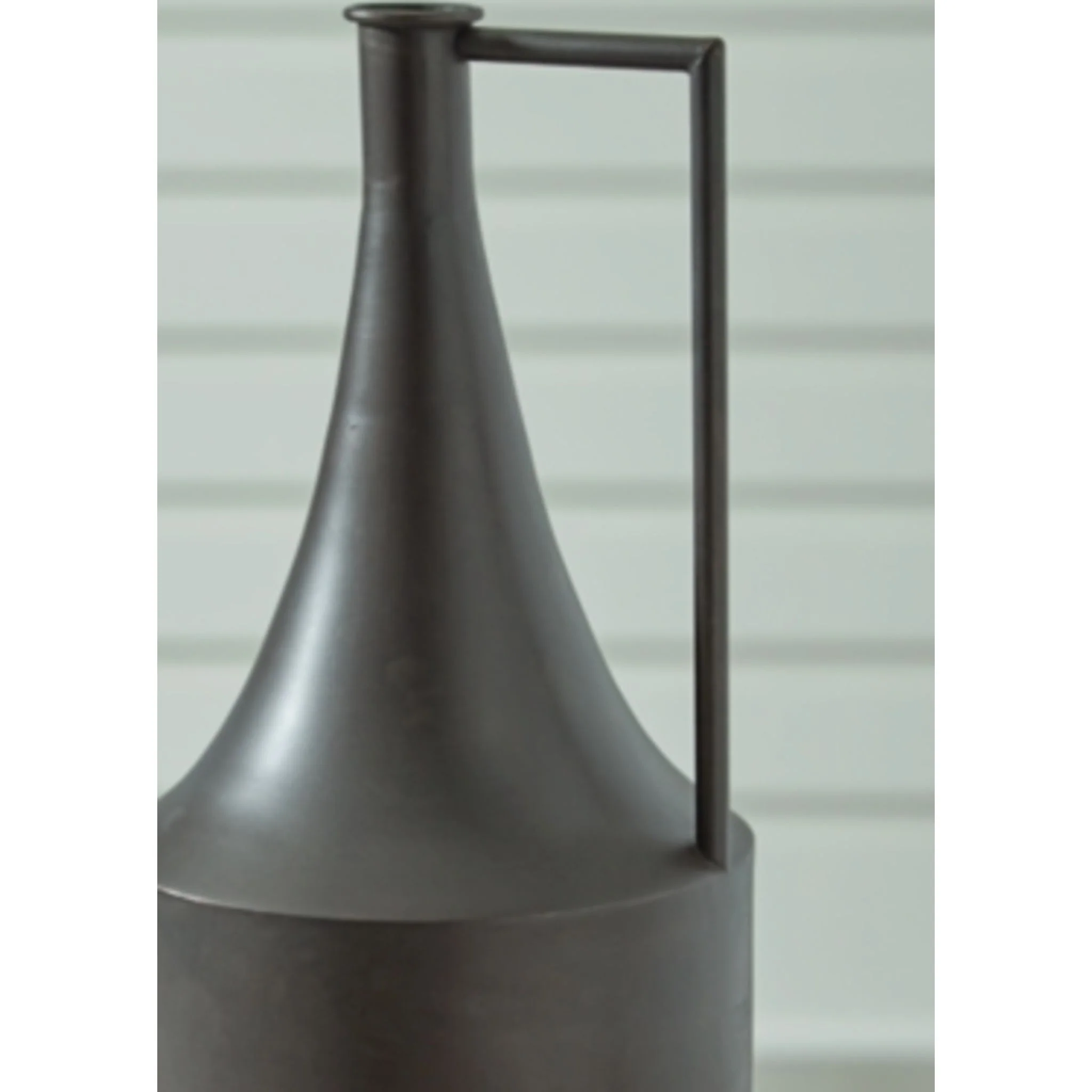 Zainforth Vase - Image 3