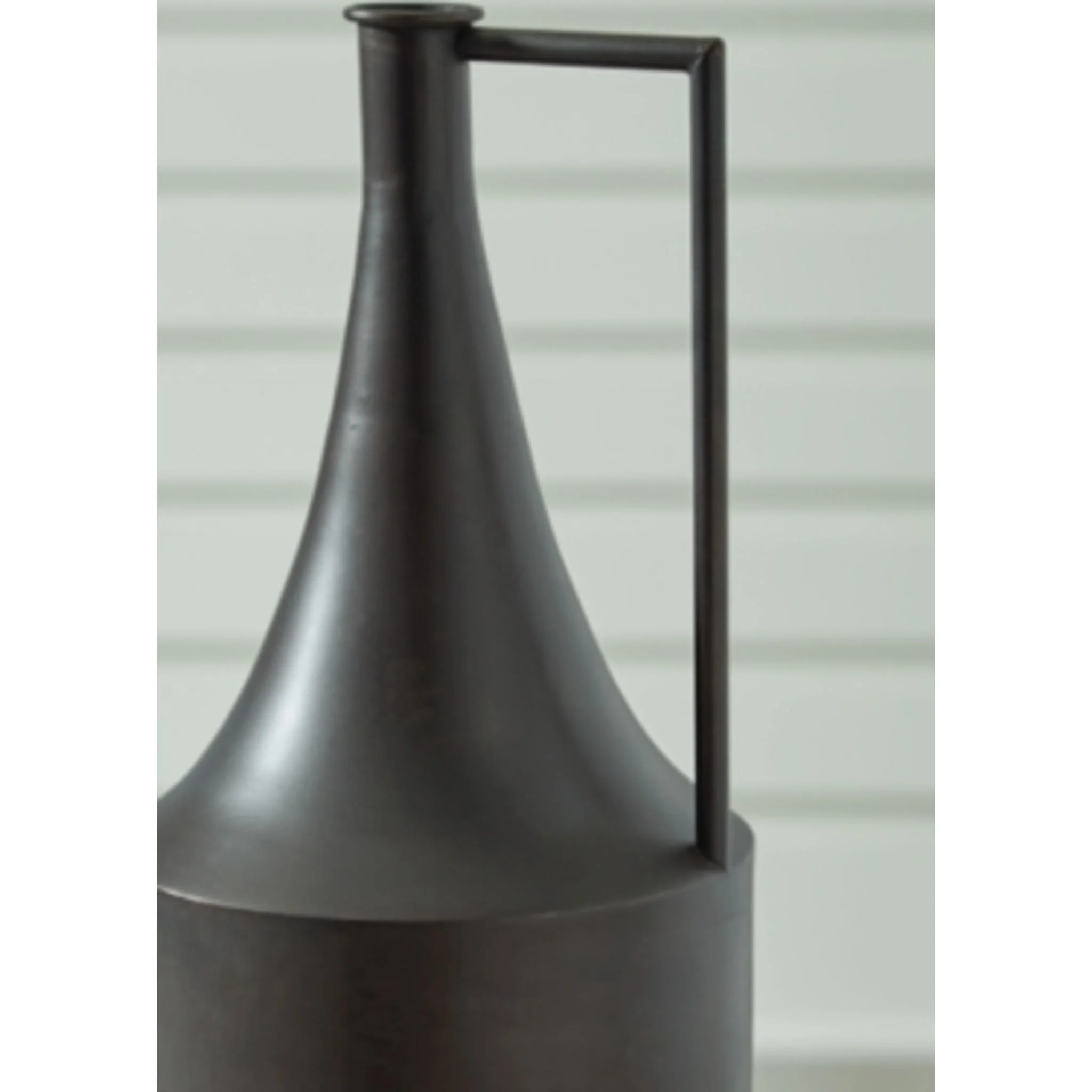 Zainforth Vase - Image 3