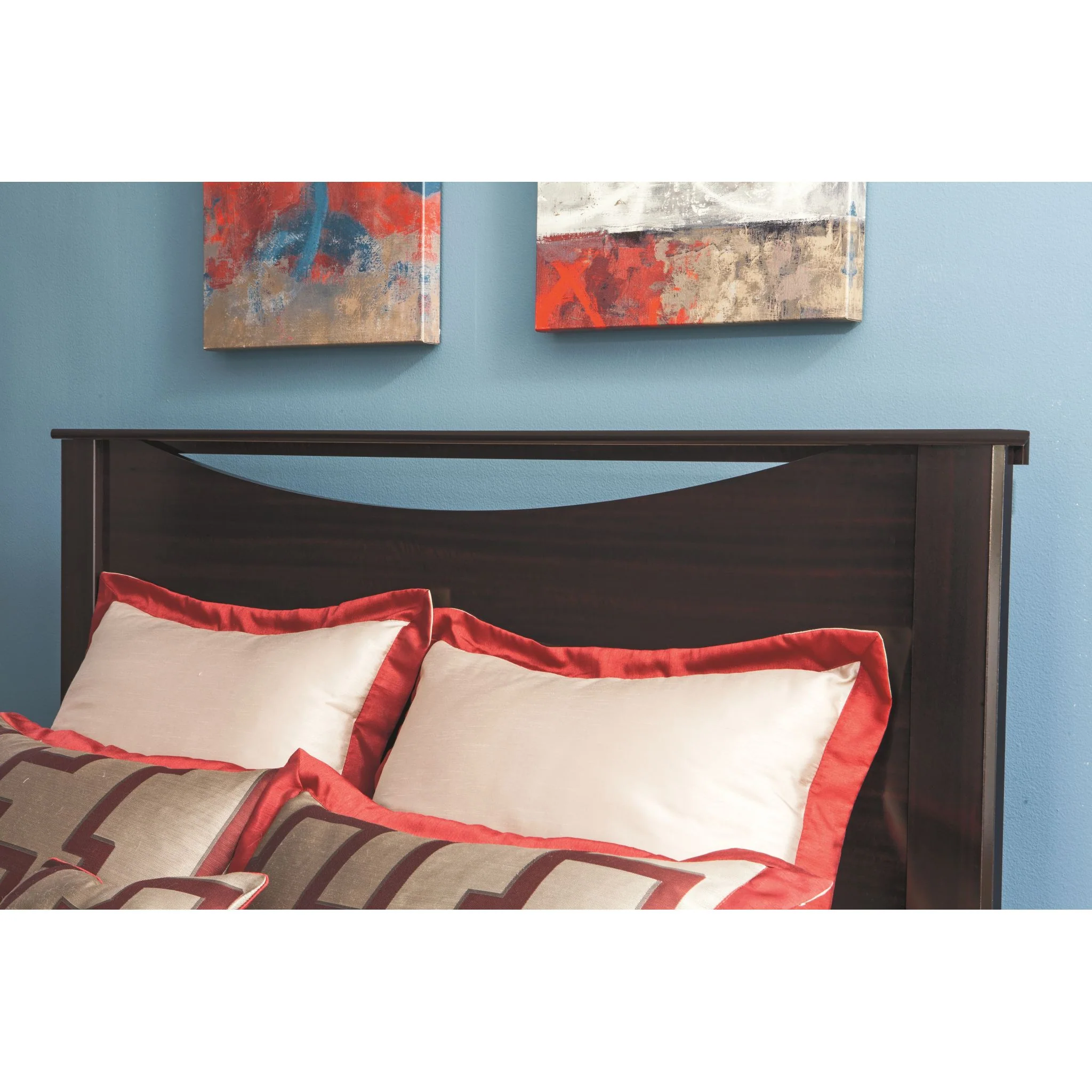 Zanbury 3 Piece Queen Panel Bed - Image 3