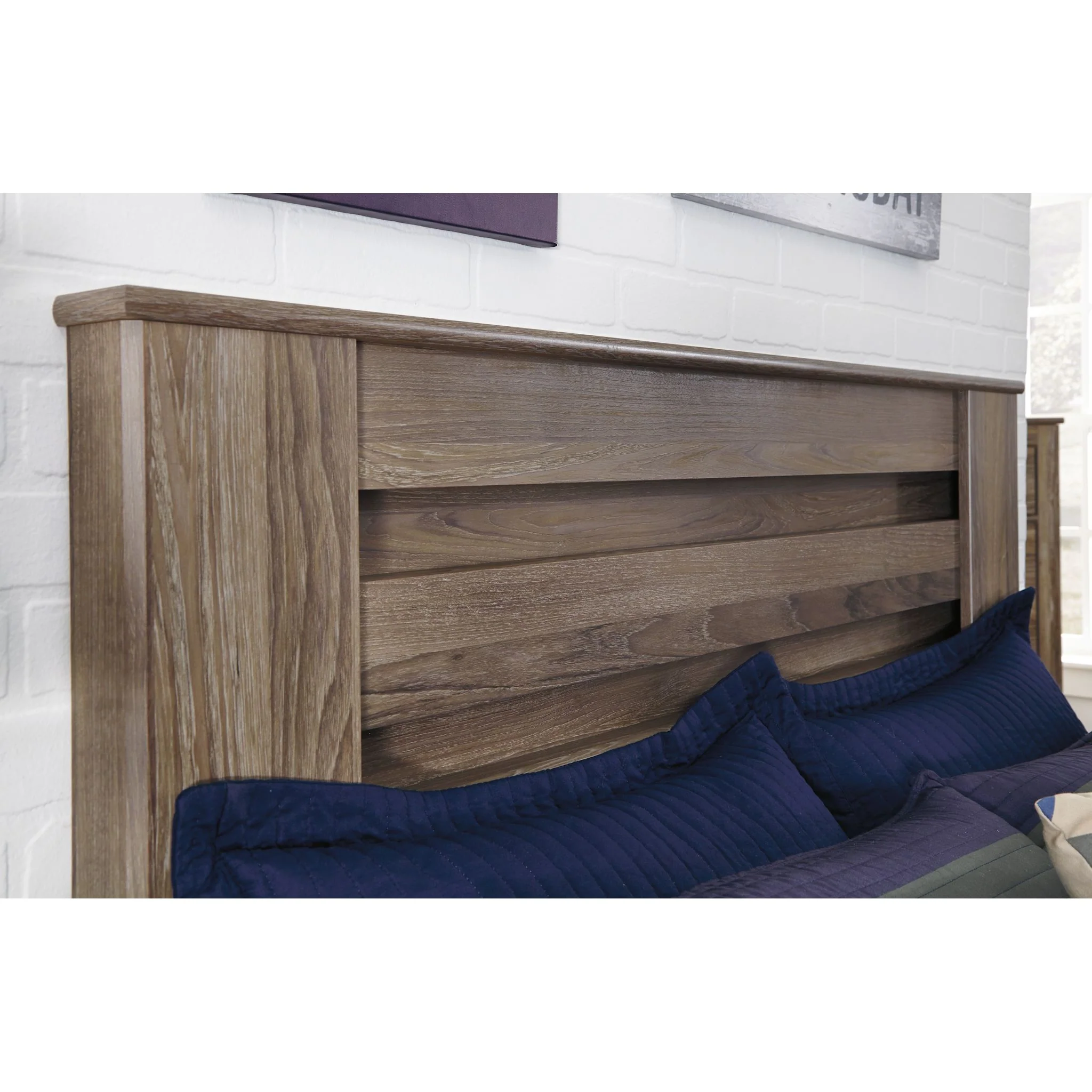 Zelen 5 Piece Panel Bedroom - Image 24