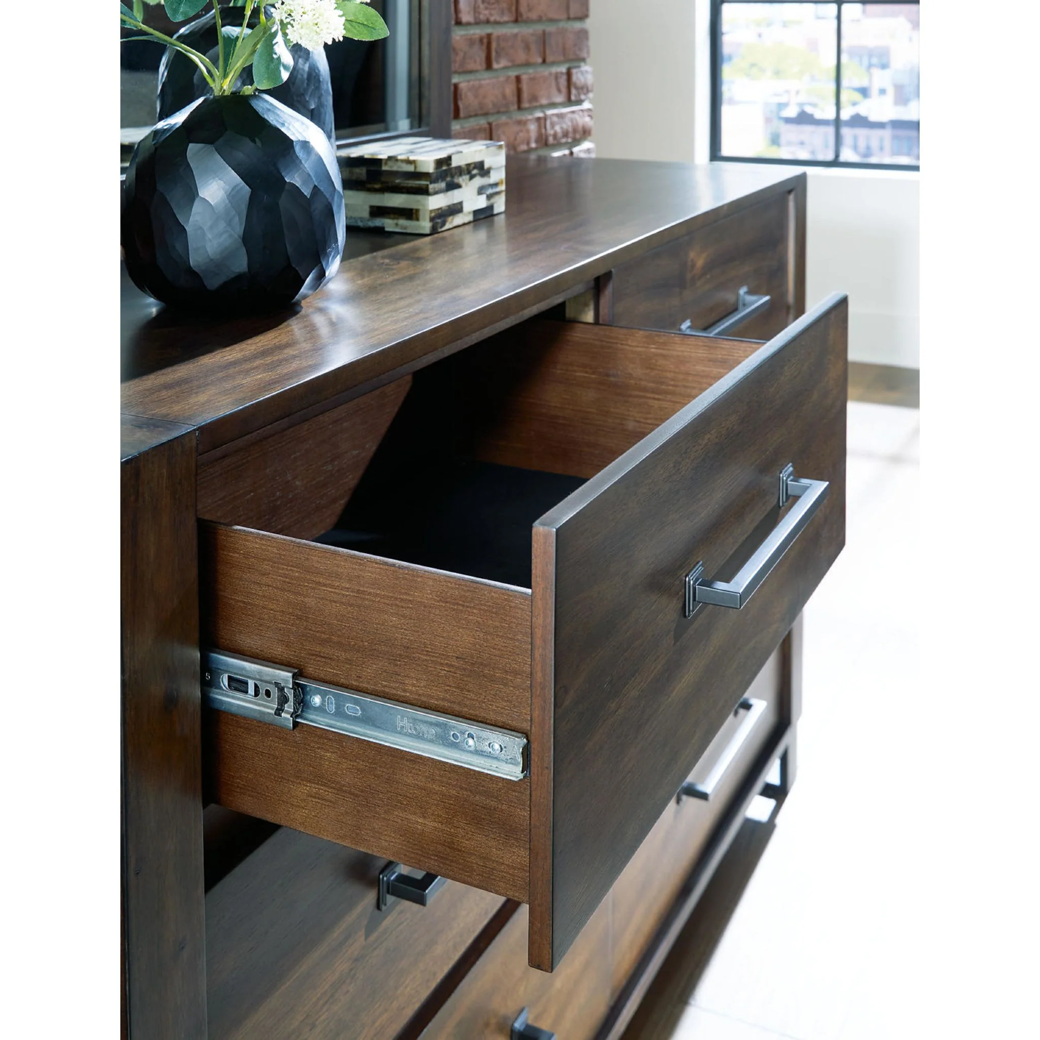 Zumbado-Exclusive Dresser and Mirror - Image 6