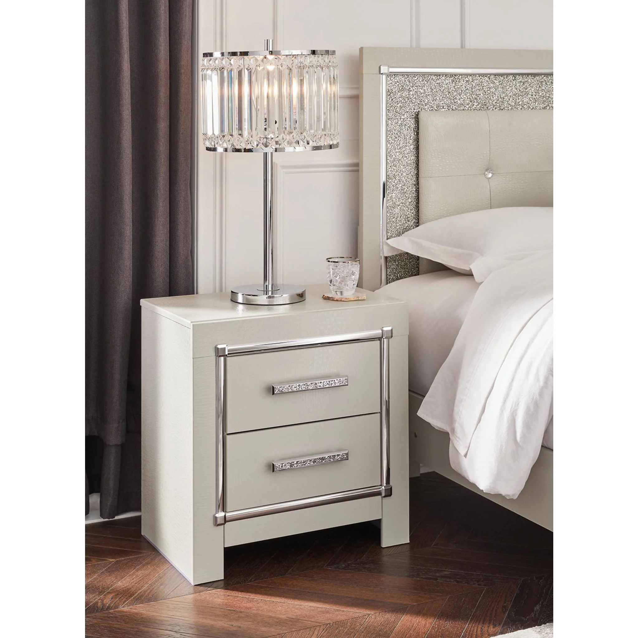 Zyniden Nightstand - Image 14
